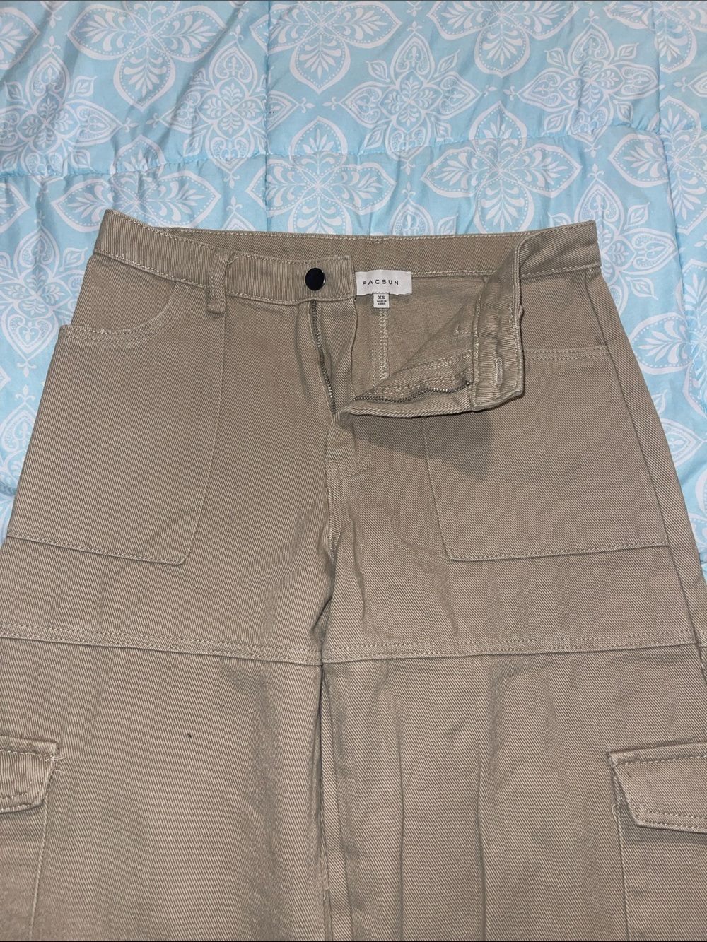 PacSun Women’s Khaki/Tan Baggy Pants